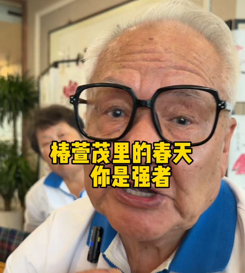 宝宝不要把自己不堪表现给别人 你是强者 不需要别人的可怜